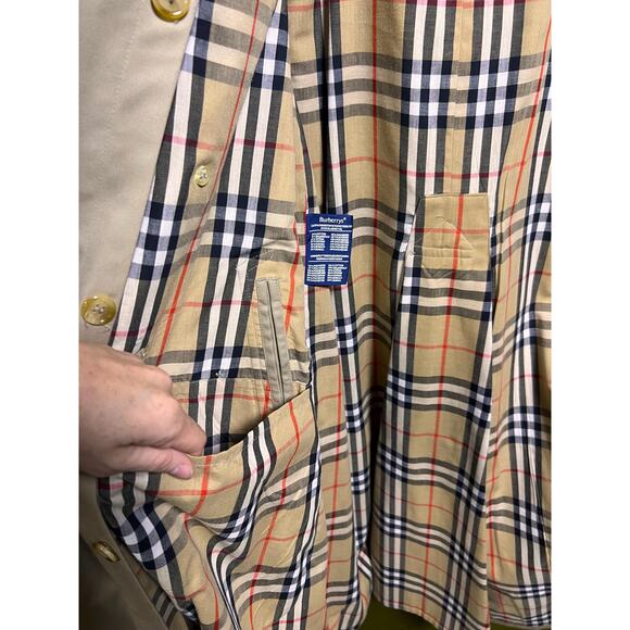 Vintage Burberrys’ Classic Trench Coat with Nova Check Lining - Picture 6 of 16